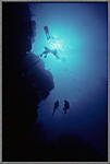 Divers Off Giant Wall